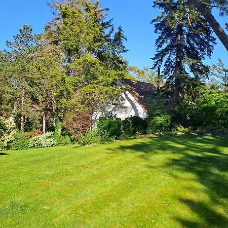 With Balcony Private Parking In Touquet